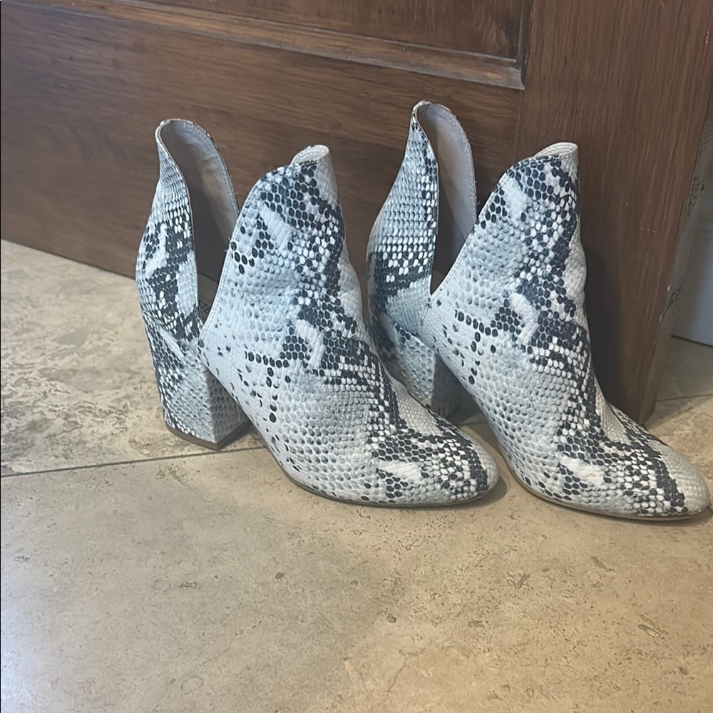 Steve Madden Black and White Ankle Boots with Peep-Toe